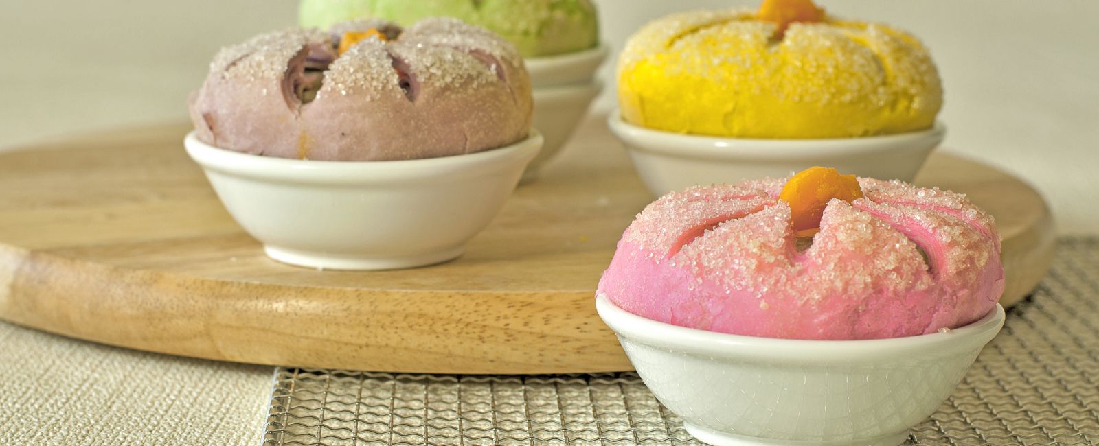 bánh bông sen ngủ sắc