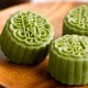 Cách làm bánh trung thu vỏ trà xanh nhân đậu xanh thanh mát