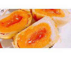 Bánh trung thu trứng chảy độc đáo siêu ngon siêu hấp dẫn